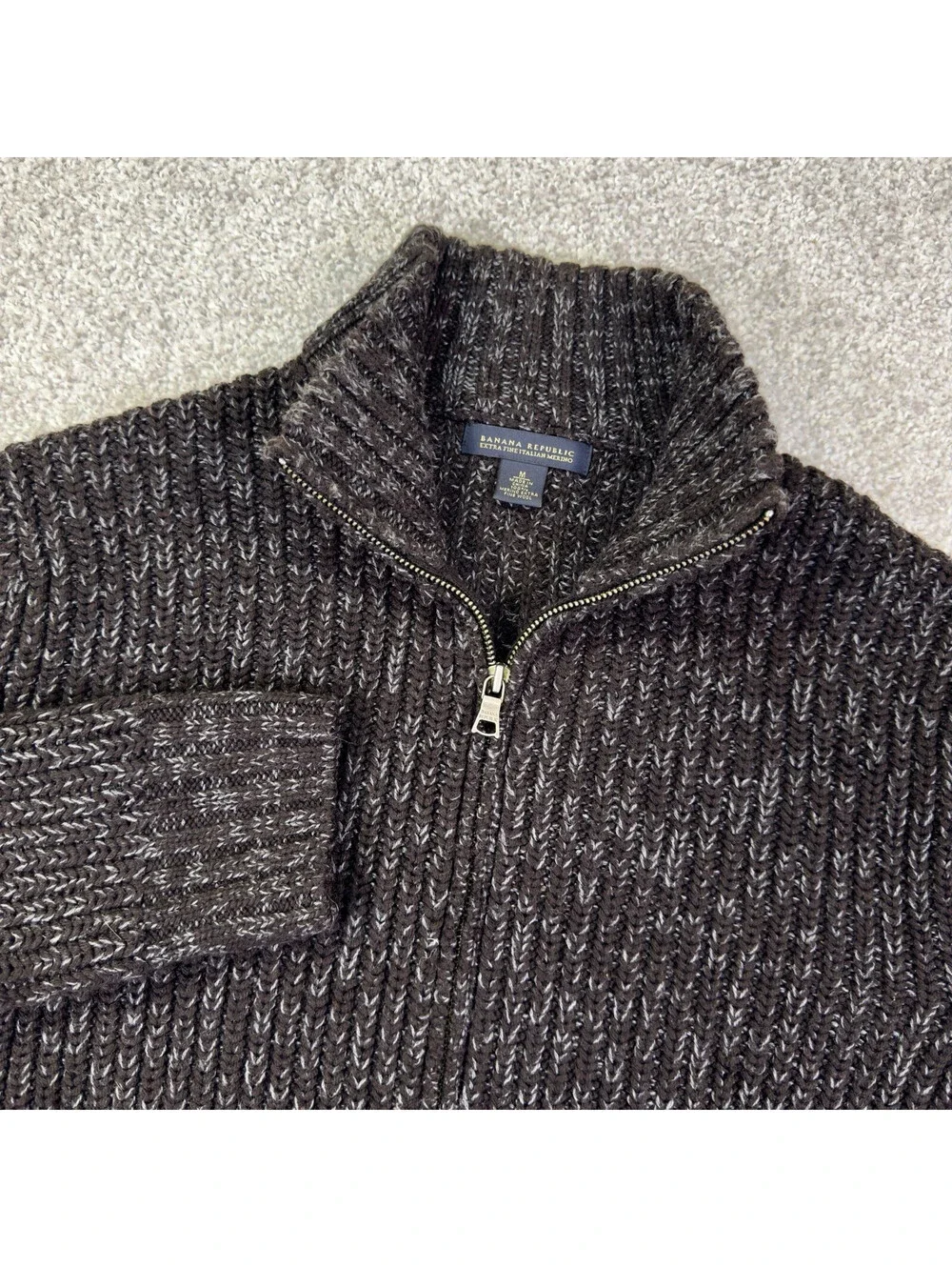 Banana Republic Extra Fine Italian Merino Wool Sweater Mens M Dark Brown Ribbed